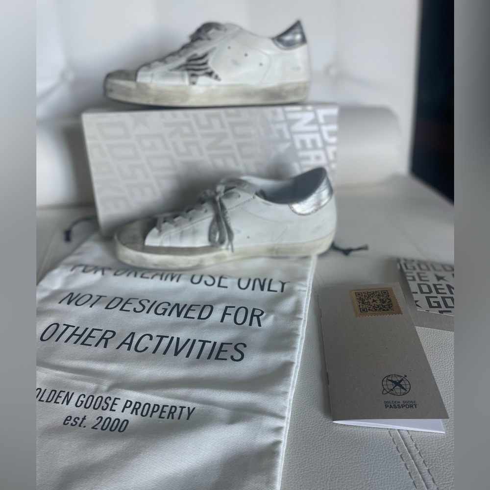 Golden Goose Superstar Leather Upper Suede Toe Zebra.